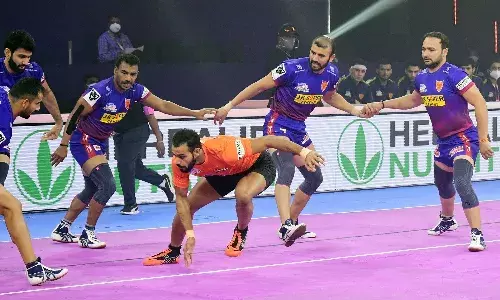 PKL 2021 Match 7: नवीन एक्स्पेस के आगे पस्त हुई मुम्बई PKL 2021 Match 7: नवीन एक्स्पेस के आगे पस्त हुई मुम्बई
