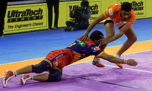 Puneri Paltan outclass UP Yoddha Kabaddi