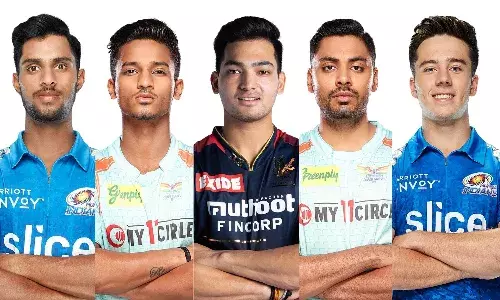 तिलक वर्मा, आयुष बड़ोनी, अनुज रावत, आवेश खान और डेवाल्ड ब्रेविस