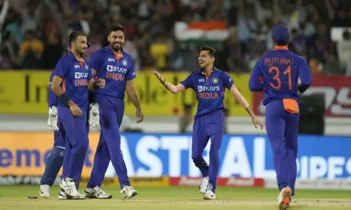 आयरलैंड दौरे के पहले भारतीय युवा खिलाड़ियों को बीसीसीआई ने दी बड़ी खुशखबरी आयरलैंड दौरे के पहले भारतीय युवा खिलाड़ियों को बीसीसीआई ने दी बड़ी खुशखबरी