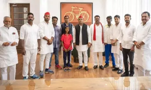 प्रयागराज से लखनऊ तक दौड़ीं 10 साल की धाविका काजल