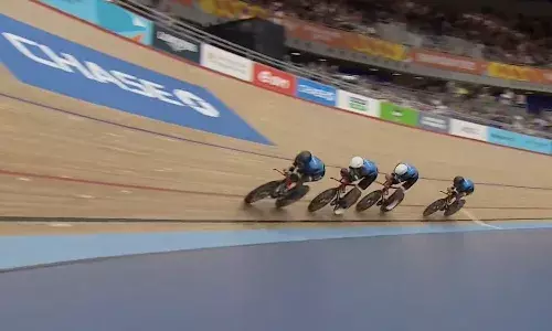 Commonwealth Games 2022: भारतीय साइकिलिस्ट पुरूष टीम को मिली निराशा, पहलै दौर में हुई टीम बाहर Commonwealth Games 2022: भारतीय साइकिलिस्ट पुरूष टीम को मिली निराशा, पहलै दौर में हुई टीम बाहर