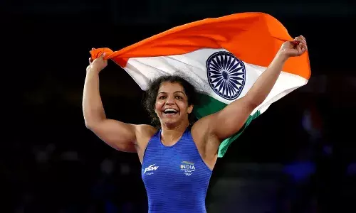 Commonwealth Games 2022: महिलाओं के 62 किग्रा में भारत की साक्षी मलिक ने जीता स्वर्ण, कनाडा की एना को दी शिकस्त Commonwealth Games 2022: महिलाओं के 62 किग्रा में भारत की साक्षी मलिक ने जीता स्वर्ण, कनाडा की एना को दी शिकस्त