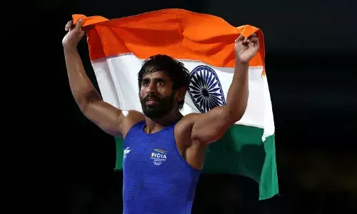Commonwealth Games 2022: बजरंग पूनिया ने 65 किग्रा वर्ग में जीता स्वर्ण पदक, फाइनल में कनाडा के पहलवान को 9-2 से दी शिकस्त Commonwealth Games 2022: बजरंग पूनिया ने 65 किग्रा वर्ग में जीता स्वर्ण पदक, फाइनल में कनाडा के पहलवान को 9-2 से दी शिकस्त