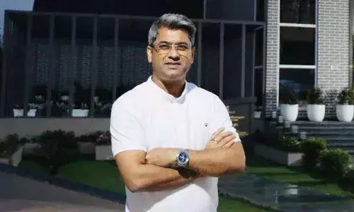 भारतीय फुटबॉल खिलाड़ी बाइचुंग भूटिया को हराकर कल्याण चौबे बने भारतीय फुटबॉल महासंघ के नए अध्यक्ष भारतीय फुटबॉल खिलाड़ी बाइचुंग भूटिया को हराकर कल्याण चौबे बने भारतीय फुटबॉल महासंघ के नए अध्यक्ष