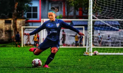 कप्तान आशालता देवी ने बताया फीफा अंडर 17 विश्व कप भारत को बनाएगा महिला फुटबॉल का केंद्र कप्तान आशालता देवी ने बताया फीफा अंडर 17 विश्व कप भारत को बनाएगा महिला फुटबॉल का केंद्र