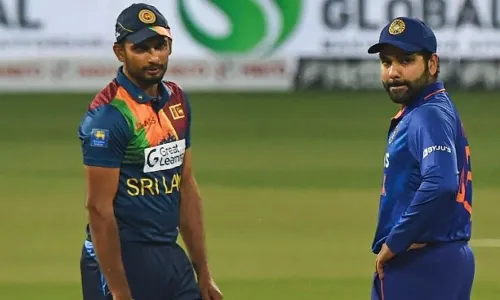 Asia Cup 2022: सुपर-4 में लगातार दूसरी बार हारा भारत, श्रीलंका ने 6 विकेट से दी मात Asia Cup 2022: सुपर-4 में लगातार दूसरी बार हारा भारत, श्रीलंका ने 6 विकेट से दी मात