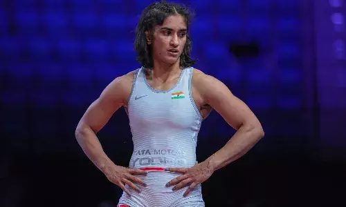 World Wrestling Championships: मंगोलियाई पहलवान से विनेश फोगाट को मिली करारी हार World Wrestling Championships: मंगोलियाई पहलवान से विनेश फोगाट को मिली करारी हार
