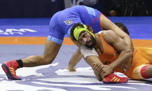 सिर की चोट के लिए मैच के दौरान कठोर टेप के इस्तेमाल से मेरा ध्यान भटका: बजरंग पूनिया सिर की चोट के लिए मैच के दौरान कठोर टेप के इस्तेमाल से मेरा ध्यान भटका: बजरंग पूनिया