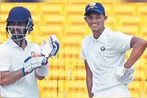 Duleep Trophy: कप्तान रहाणे ने गलत बर्ताव के चलते यशस्वी जायसवाल को मैदान से किया बाहर, जानें पूरा मामला