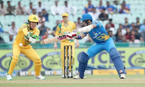 Road Safety World Series: ऑस्ट्रेलिया लीजेंड्स को हरा इंडिया लीजेंड्स फाइनल में पहुंची Road Safety World Series: ऑस्ट्रेलिया लीजेंड्स को हरा इंडिया लीजेंड्स फाइनल में पहुंची