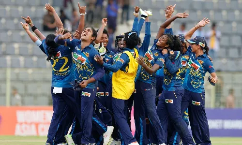 Womens Asia Cup: पाकिस्तान को 1 रन से हराकर श्रीलंका ने फाइनल में बनाई जगह Womens Asia Cup: पाकिस्तान को 1 रन से हराकर श्रीलंका ने फाइनल में बनाई जगह