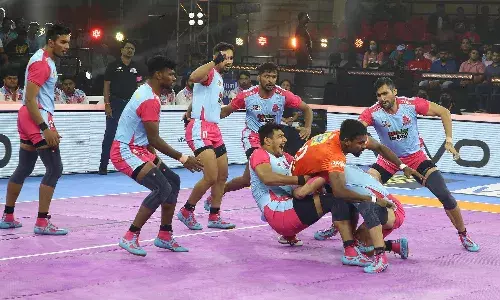 Jaipur Pink Panthers vs Gujarat Giants Jaipur Pink Panthers vs Gujarat Giants