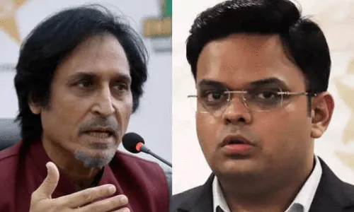 जय शाह के बयान से खफा हुए पीसीबी प्रमुख रमीज राजा, भारत में होने वाले विश्व कप से हटने की दी धमकी जय शाह के बयान से खफा हुए पीसीबी प्रमुख रमीज राजा, भारत में होने वाले विश्व कप से हटने की दी धमकी