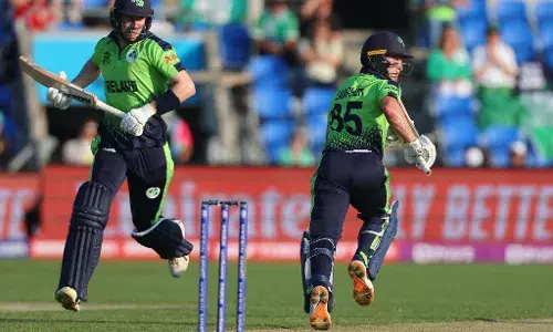 T20 World Cup: आयरलैंड ने स्कॉटलैंड को 6 विकेट से हराकर हासिल की जीत T20 World Cup: आयरलैंड ने स्कॉटलैंड को 6 विकेट से हराकर हासिल की जीत