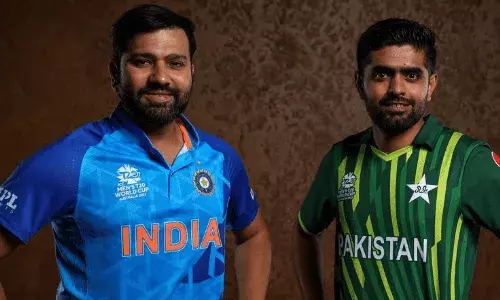 T20 World Cup: विश्व कप में सातवीं बार भिड़ेंगे भारत पाकिस्तान, जानें कितनी बार किसने मारी बाजी T20 World Cup: विश्व कप में सातवीं बार भिड़ेंगे भारत पाकिस्तान, जानें कितनी बार किसने मारी बाजी