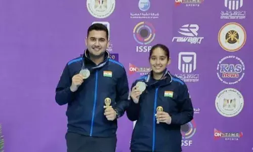 ISSF World Championship: रैपिड फायर पिस्टल मिश्रित टीम स्पर्धा में अनीष और सिमरनप्रीत ने जीता रजत