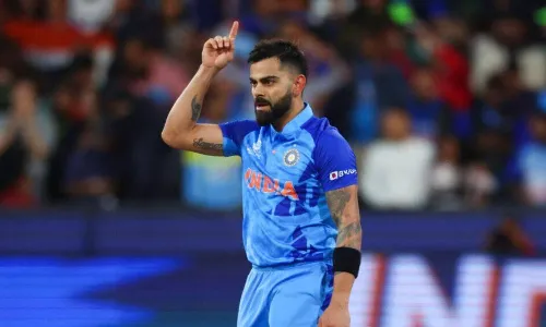 ICC Rankings: पाकिस्तान के खिलाफ दमदार पारी के बाद किंग कोहली की टॉप-10 में हुई एंट्री ICC Rankings: पाकिस्तान के खिलाफ दमदार पारी के बाद किंग कोहली की टॉप-10 में हुई एंट्री