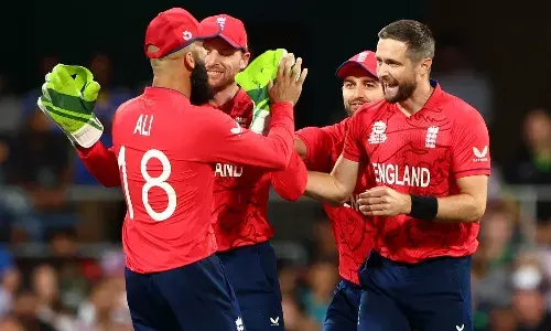 T20 World Cup: इंग्लैंड ने न्यूजीलैंड को 20 रन से दी शिकस्त T20 World Cup: इंग्लैंड ने न्यूजीलैंड को 20 रन से दी शिकस्त