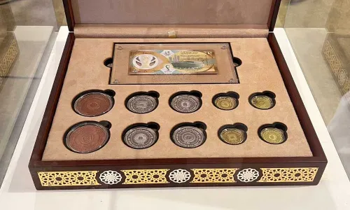 FIFA World Cup 2022: कतर ने विश्व कप के लिए जारी किये करंसी नोट और सिक्के FIFA World Cup 2022: कतर ने विश्व कप के लिए जारी किये करंसी नोट और सिक्के