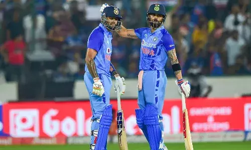 विराट कोहली, सूर्यकुमार और हार्दिक ने आईसीसी की टीम ऑफ द टूर्नामेंट में बनाई जगह विराट कोहली, सूर्यकुमार और हार्दिक ने आईसीसी की टीम ऑफ द टूर्नामेंट में बनाई जगह
