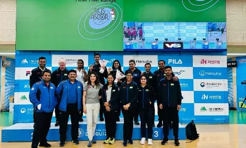 manu and samrat shooting