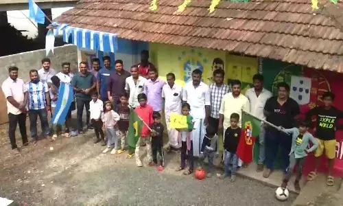 FIFA World Cup: भारत में भी फीफा विश्व कप की दीवानगी, एक साथ मैच देखने के लिए 17 लोगों ने खरीदा घर