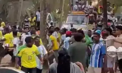 Watch Video केरल में अर्जेंटीना - ब्राजील के प्रशंसक भिड़े