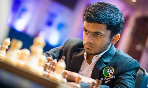 Speed Chess 2022: नीदरलैंड के अनीश को हराकर भारत के निहाल सरीन क्वार्टरफाइनल में पहुंचे