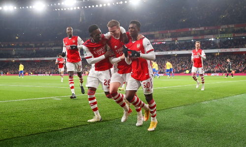 मैनचेस्टर युनाइटेड को छोड़कर इस क्लब को खरीदने की तैयारी में है मुकेश अंबानी