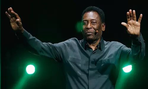 दिग्गज फुटबॉलर पेले का स्वास्थ्य और बिगड़ा, हार्ट और गुर्दे हुए प्रभावित दिग्गज फुटबॉलर पेले का स्वास्थ्य और बिगड़ा, हार्ट और गुर्दे हुए प्रभावित