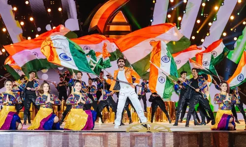 Hockey World Cup Opening Ceremony:  बॉलीवुड और विदेशी कलाकारों के रंगारंग कार्यकम से विश्व कप का आगाज, देखें तस्वीरें Hockey World Cup Opening Ceremony:  बॉलीवुड और विदेशी कलाकारों के रंगारंग कार्यकम से विश्व कप का आगाज, देखें तस्वीरें