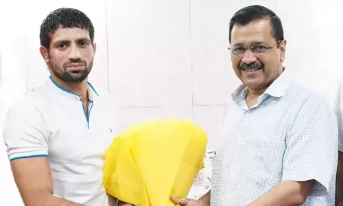 Wrestlers Protest: यौन शोषण के आरोपों पर कोई कार्यवाही न होने को दिल्ली सीएम ने बताया बेहद शर्मनाक Wrestlers Protest: यौन शोषण के आरोपों पर कोई कार्यवाही न होने को दिल्ली सीएम ने बताया बेहद शर्मनाक