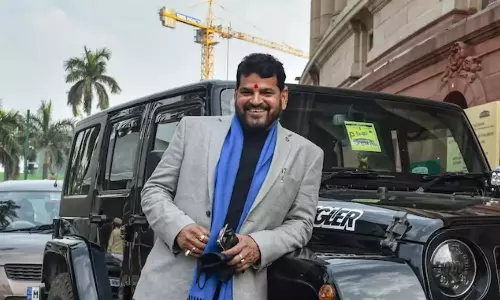 डबल्यूएफआई अध्यक्ष बृजभूषण ने लोगों से सोशल मीडिया पर आपत्तिजनक स्लोगन नहीं डालने का किया अनुरोध डबल्यूएफआई अध्यक्ष बृजभूषण ने लोगों से सोशल मीडिया पर आपत्तिजनक स्लोगन नहीं डालने का किया अनुरोध