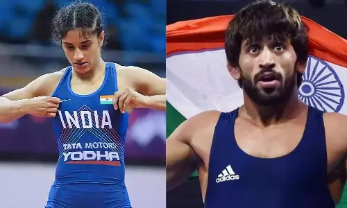 बजरंग पूनिया, विनेश फोगाट समेत शीर्ष पहलवानों ने जगरेब ओपन से हटने का लिया फैसला बजरंग पूनिया, विनेश फोगाट समेत शीर्ष पहलवानों ने जगरेब ओपन से हटने का लिया फैसला