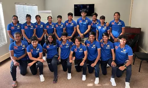 U-19 Womens World Cup: फाइनल मुकाबले से पहले नीरज चोपड़ा ने भारतीय टीम से की मुलाकात, बढ़ाया हौसला U-19 Womens World Cup: फाइनल मुकाबले से पहले नीरज चोपड़ा ने भारतीय टीम से की मुलाकात, बढ़ाया हौसला