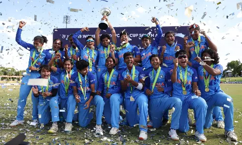 U-19 Womens World Cup: बीसीसीआई ने विजेता भारतीय टीम को पांच करोड़ रुपये का पुरस्कार देने की घोषणा की U-19 Womens World Cup: बीसीसीआई ने विजेता भारतीय टीम को पांच करोड़ रुपये का पुरस्कार देने की घोषणा की