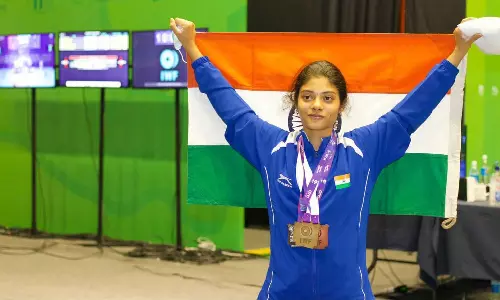 Khelo India Youth Games: कई राष्ट्रीय रिकॉर्ड अपने नाम करने के बाद तैयार हैं महाराष्ट्र की 14 साल की वेटलिफ्टर आकांक्षा व्यवहारे
