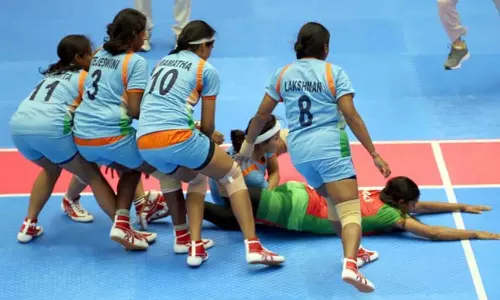 मशहूर कबड्डी खिलाड़ी ने कोच पर लगाए यौन उद्पीड़न के संगीन आरोप मशहूर कबड्डी खिलाड़ी ने कोच पर लगाए यौन उद्पीड़न के संगीन आरोप