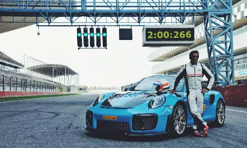 भारत में मोटरस्पोर्ट के लिये बेहतर बुनियादी ढांचे की जरूरत: नारायण कार्तिकेयन