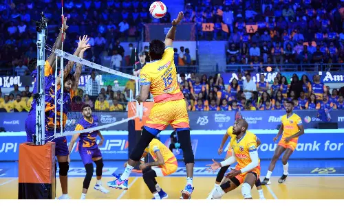 Chennai Blitz vs Mumbai Meteors