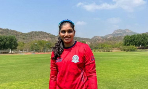 दो साल की बेटी को घर छोड़कर महिला प्रीमियर लीग में किस्मत आजमाने को तैयार स्नेहा दीप्ति