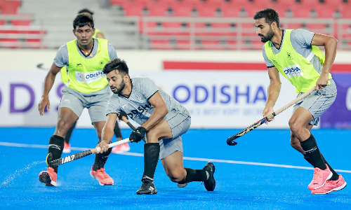 FIH Pro League: भारतीय पुरुष हॉकी टीम विश्व चैंपियंस जर्मनी से भिड़ने के लिए तैयार FIH Pro League: भारतीय पुरुष हॉकी टीम विश्व चैंपियंस जर्मनी से भिड़ने के लिए तैयार