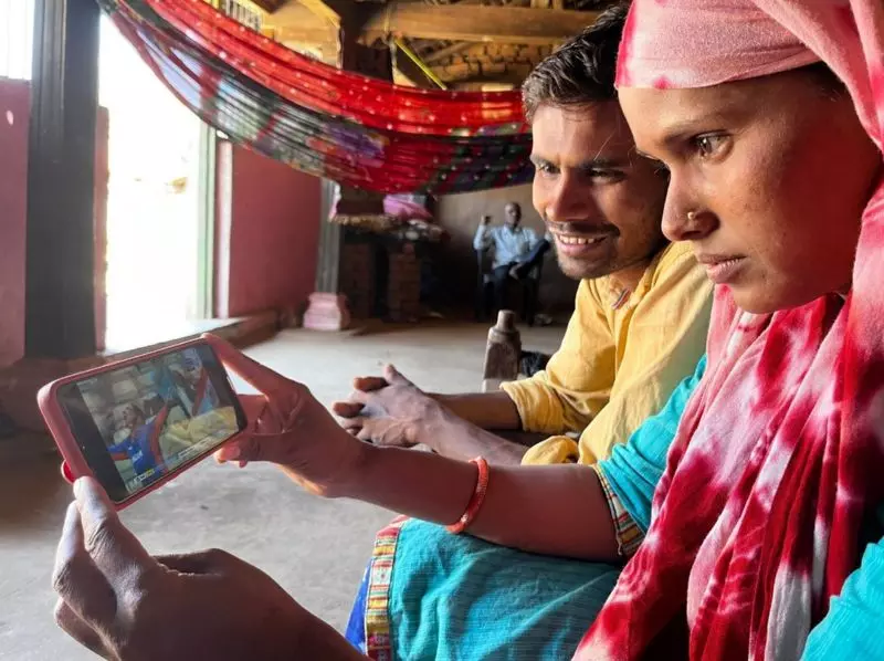 ललिता अपने पति प्रवीण के साथ ललिता अपने पति प्रवीण के साथ