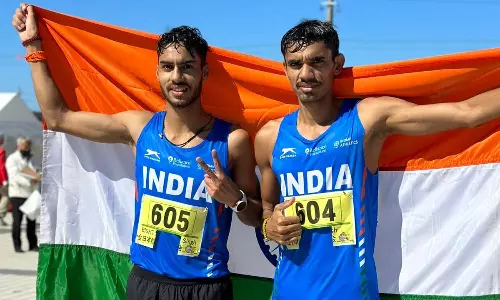 भारतीय एथलीट विकास और परमजीत ने 2024 ओलंपिक और विश्व चैंपियनशिप के लिए किया क्वालीफाई