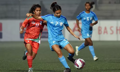 SAFF U17 Womens Championships: भारत को बांग्लादेश से मिली हार SAFF U17 Womens Championships: भारत को बांग्लादेश से मिली हार
