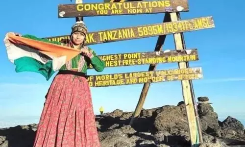 धर्मशाला की अंजली ने गद्दी परिधान पहनकर फतेह की किलीमंजारो चोटी, स्थापित किया नया कीर्तिमान