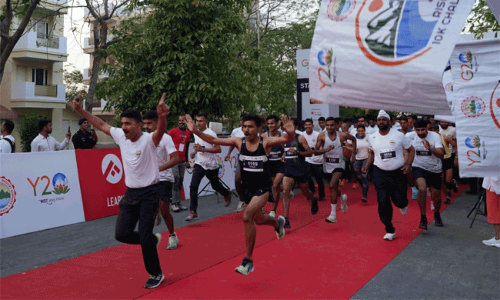एम्स की ‘यूथ 20’ श्रृंखला के तहत आयोजित दौड़ में सभी वर्ग के लोगों ने बढ़-चढ़ कर लिया हिस्सा
