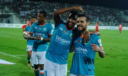 Super Cup: ओडिशा एफसी ने नॉर्थईस्ट यूनाइटेड को 3-1 से हराया Super Cup: ओडिशा एफसी ने नॉर्थईस्ट यूनाइटेड को 3-1 से हराया