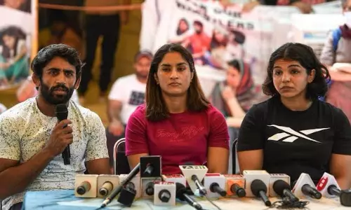 Wrestlers Protest: खाप महापंचायत ने 28 मई को संसद के सामने महिला पंचायत की घोषणा की Wrestlers Protest: खाप महापंचायत ने 28 मई को संसद के सामने महिला पंचायत की घोषणा की